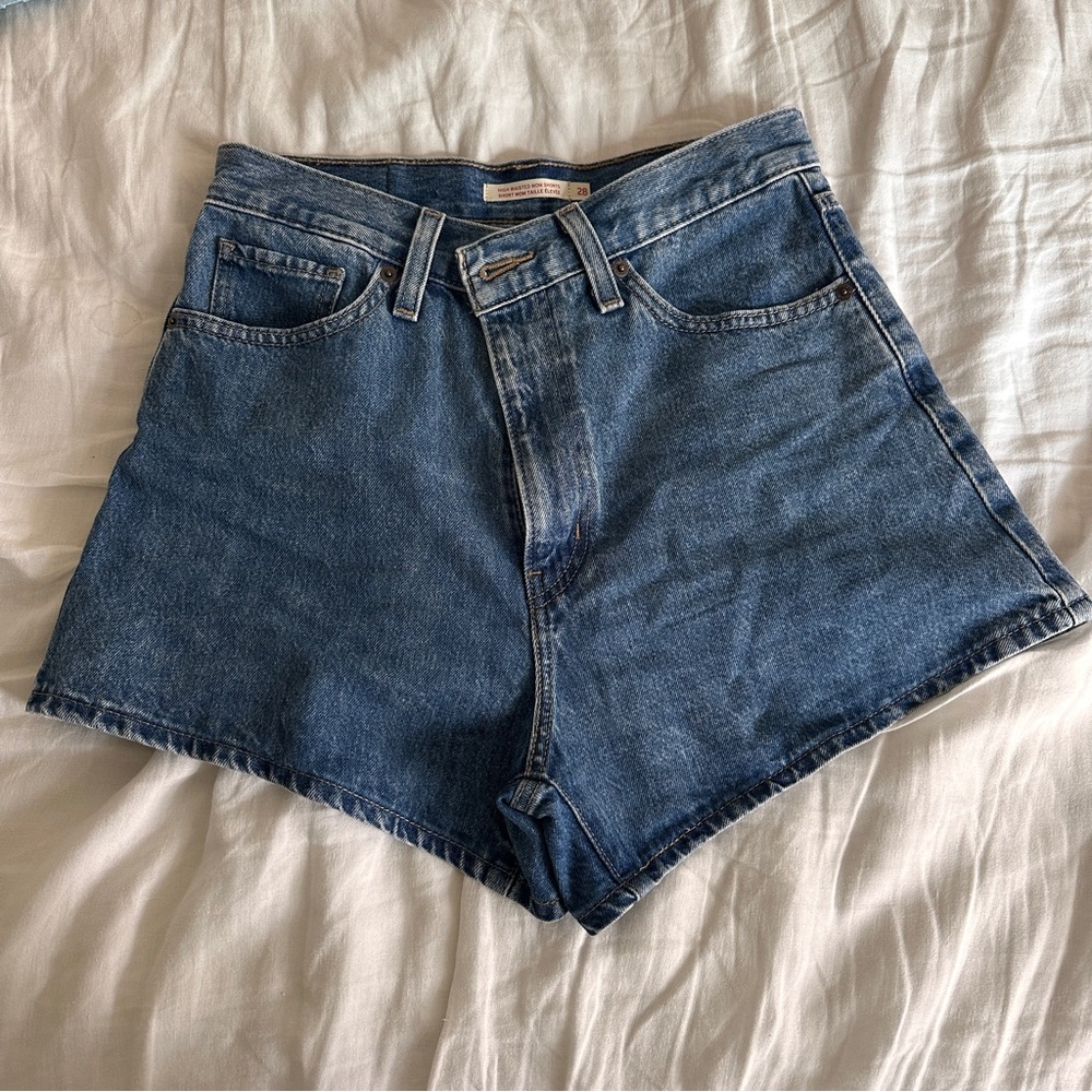 Levi’s shorts
